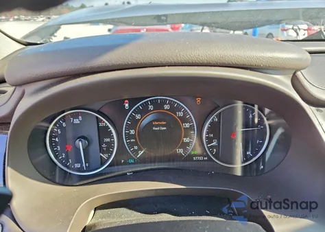 2017 Buick Lacrosse Essence z USA, uszkodzony, nr VIN 1G4ZP5SS7HU129755